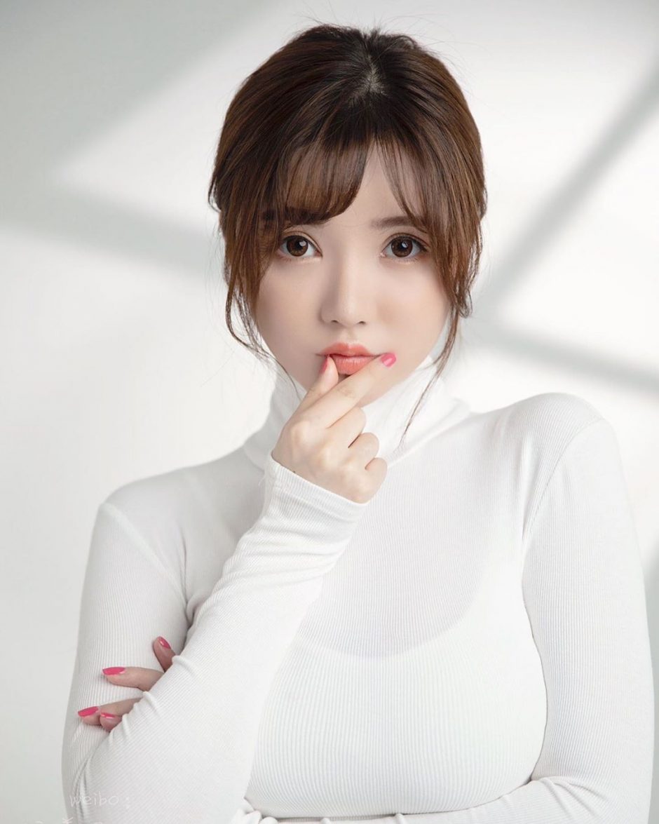 💮 糯美子MiniBabe 💮2st (@nuomeizi_official) 内地200万粉丝网红美女 – 爱看INS