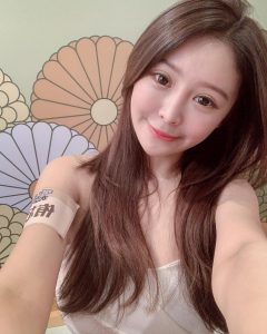 謝侑芯 (@irisirisss90) 超正点台湾美女网红推荐，打包下载339P+156V – 爱看INS