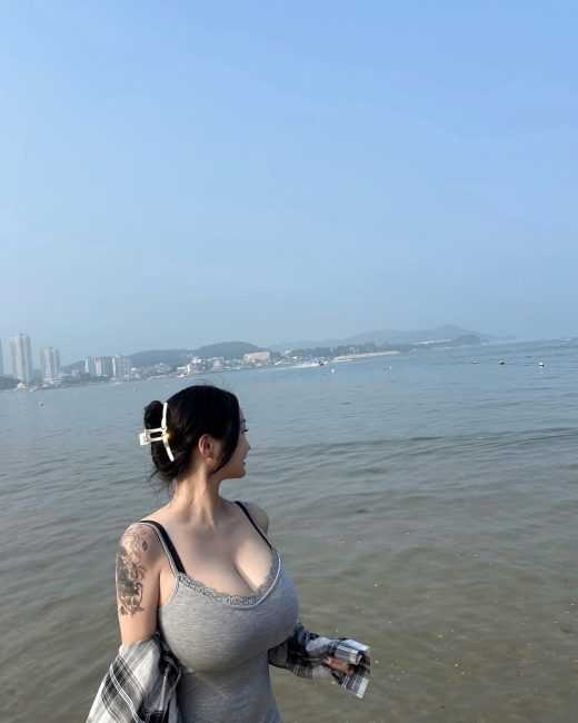 조하온 (@noahohc) 韩国釜山ins美女 50P – 爱看INS